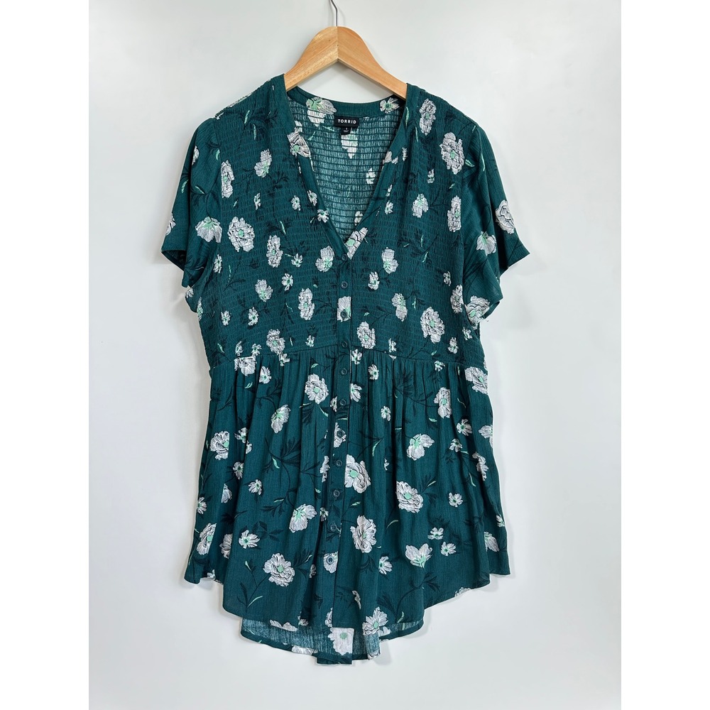 Torrid Babydoll Tunic Teal Floral Smocked Boho Cottagecore Casual Size 1 Casual - Picture 8 of 16